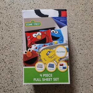 Sesame Street 4 Piece Full Bedsheet Set Elmo Cookie Monster Bih Bird Microfiber